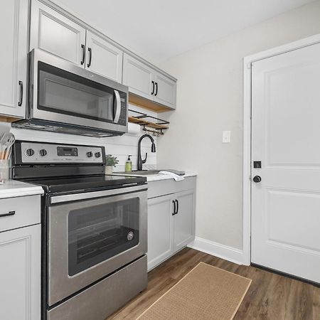 Cozy 2-Bedroom Retreat W/Wi-Fi & Keurig Coffee Atlanta Bagian luar foto